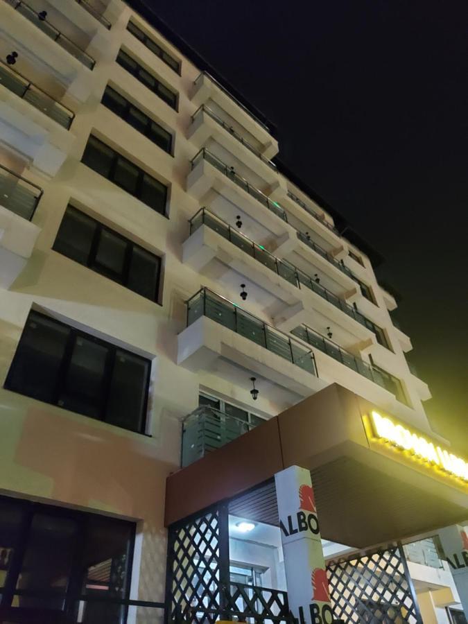 Bya Luxury Apartment Valea Lupului  ภายนอก รูปภาพ